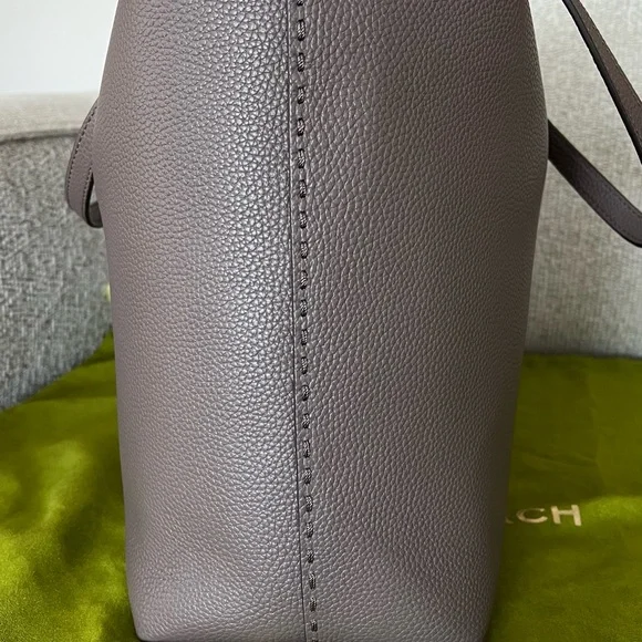 Tory Burch McGraw Pebbled Leather Tote in Silver Maple - Picture 3 of 13